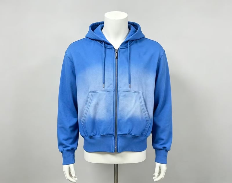 Our 240–380 GSM T-shirts are ideal for Australia’s all-season wear, while our 350–500 GSM hoodies are designed for premium winter collections.